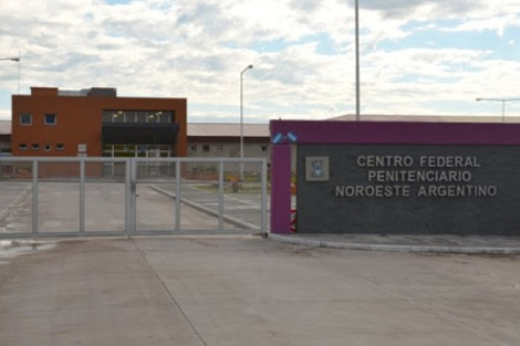 Condenado por la venta de caños del Gasoducto NEA, imputado por venta de drogas en la cárcel 